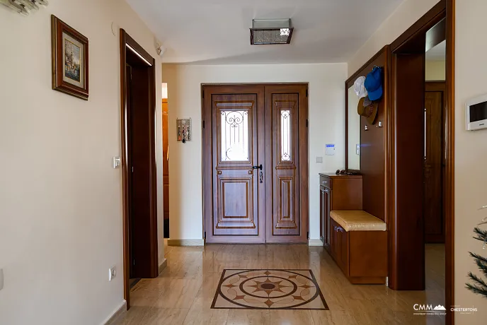 Stunning House with Sea View and Pool for Sale